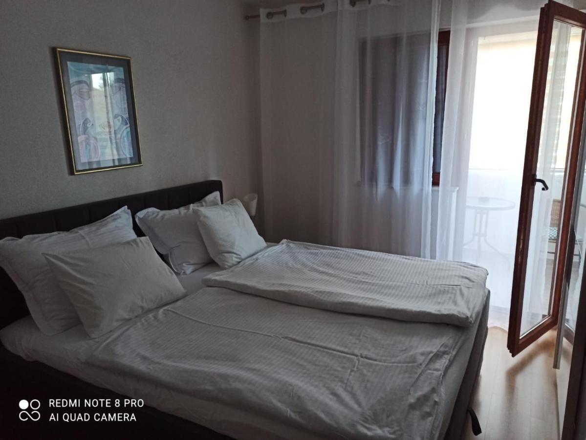 Apartman Robertino 1966 Makarska Kültér fotó