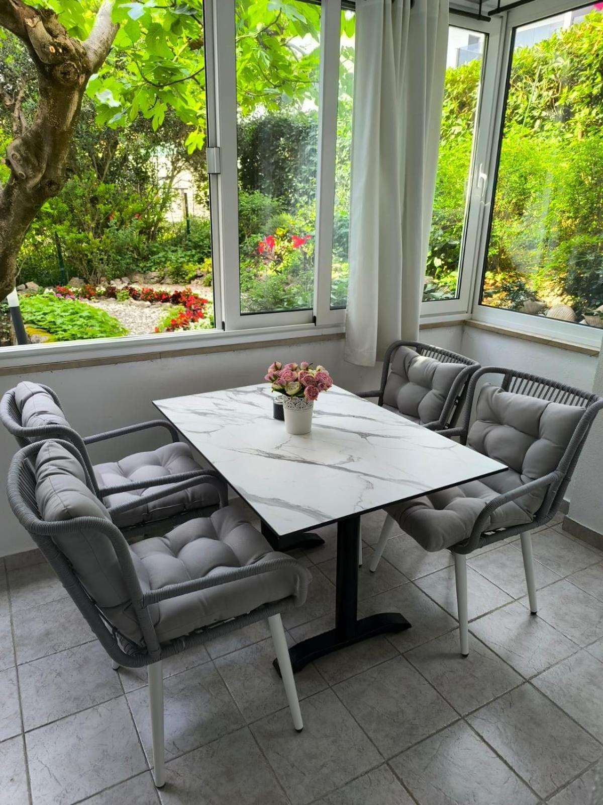 Apartman Robertino 1966 Makarska Kültér fotó