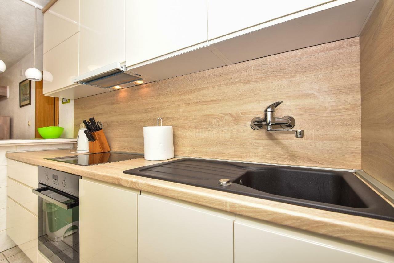 Apartman Robertino 1966 Makarska Kültér fotó